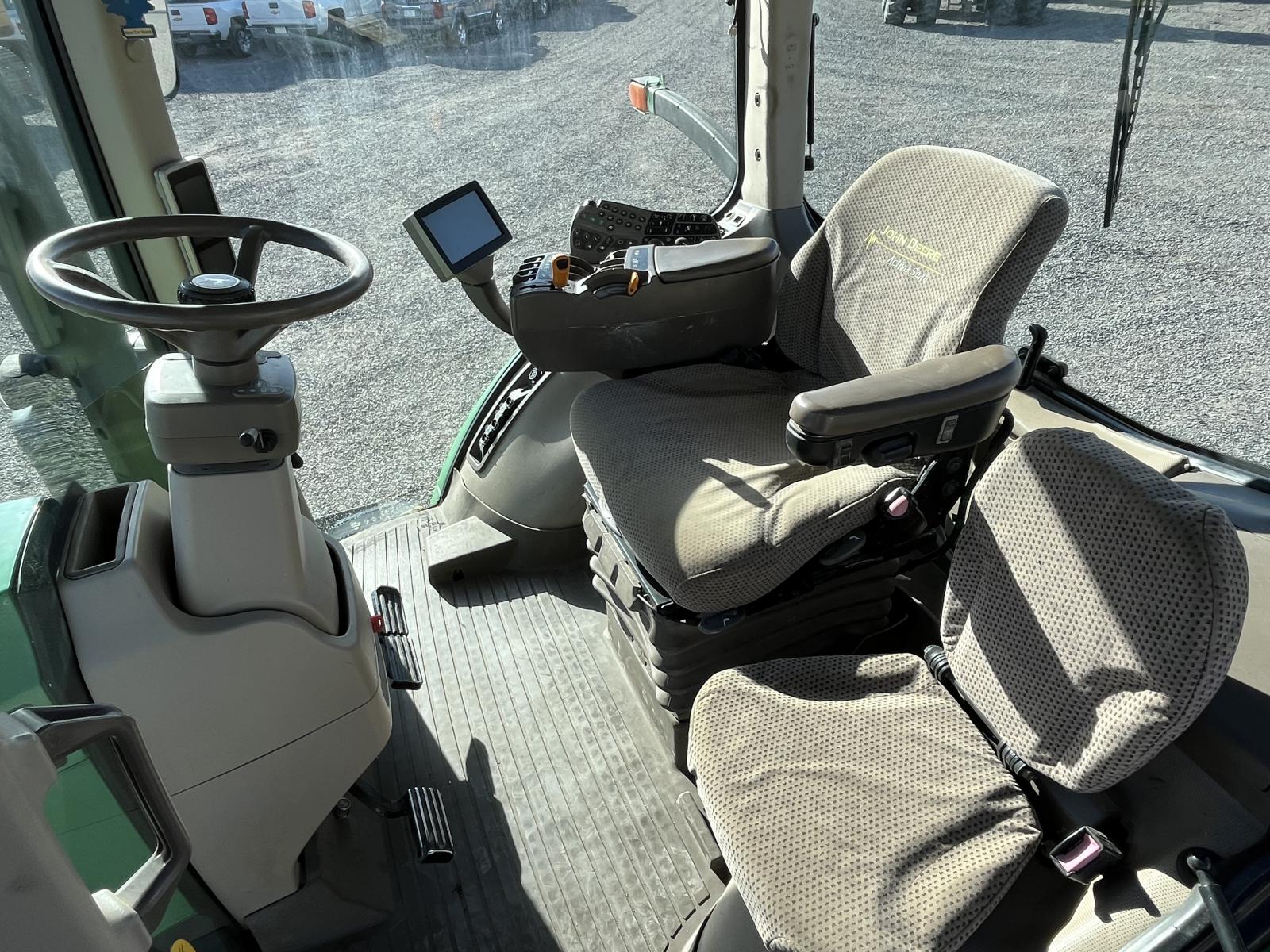 ./imagenes/INVOICE/2019/17674/JOHN DEERE 8310R (3).JPG